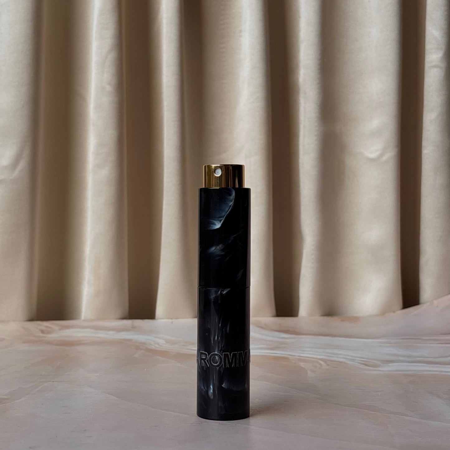 AMBER ROSE OUD
